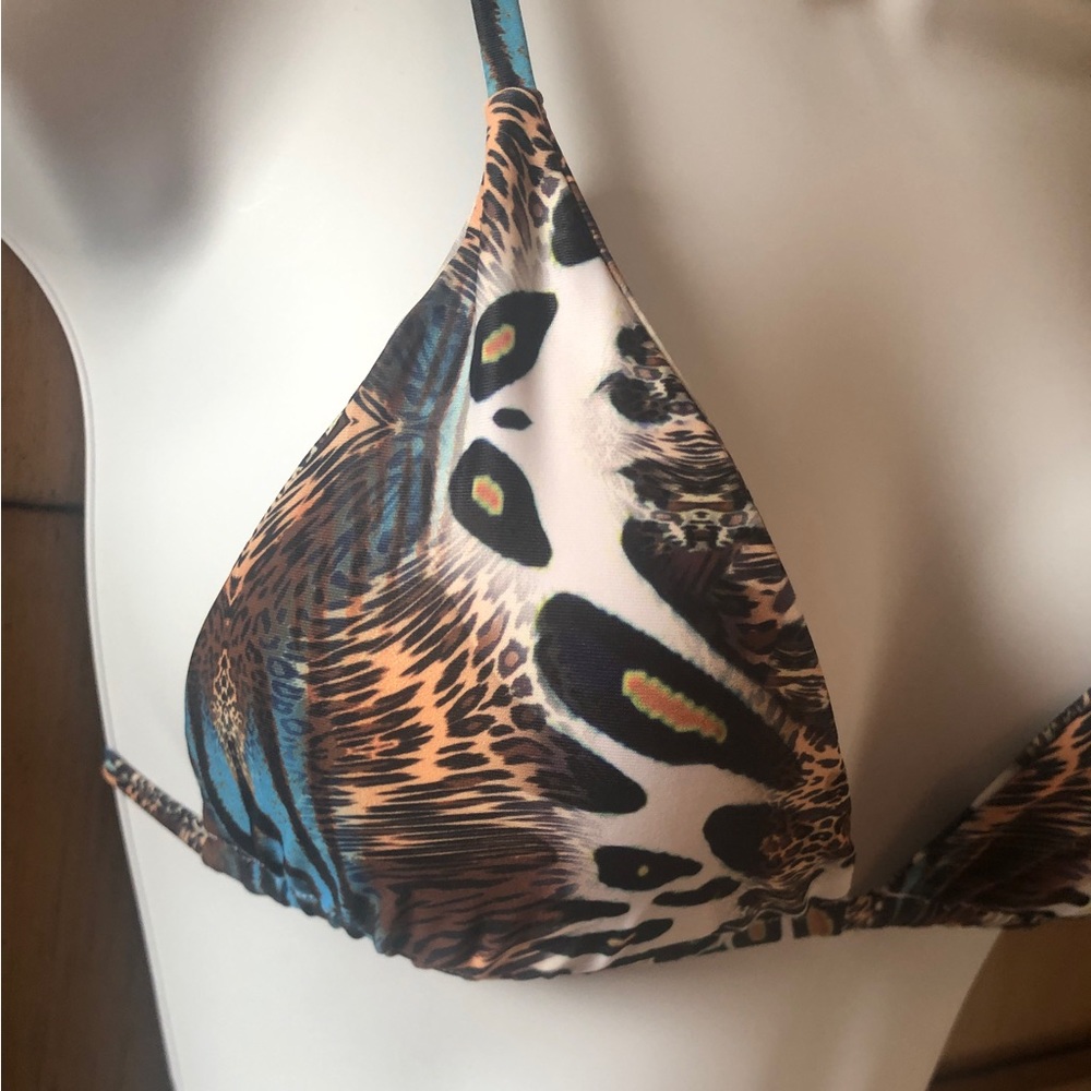 Sexy, exotic print bikini - Picture 3 of 4